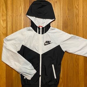 Womens Nike Windbreaker